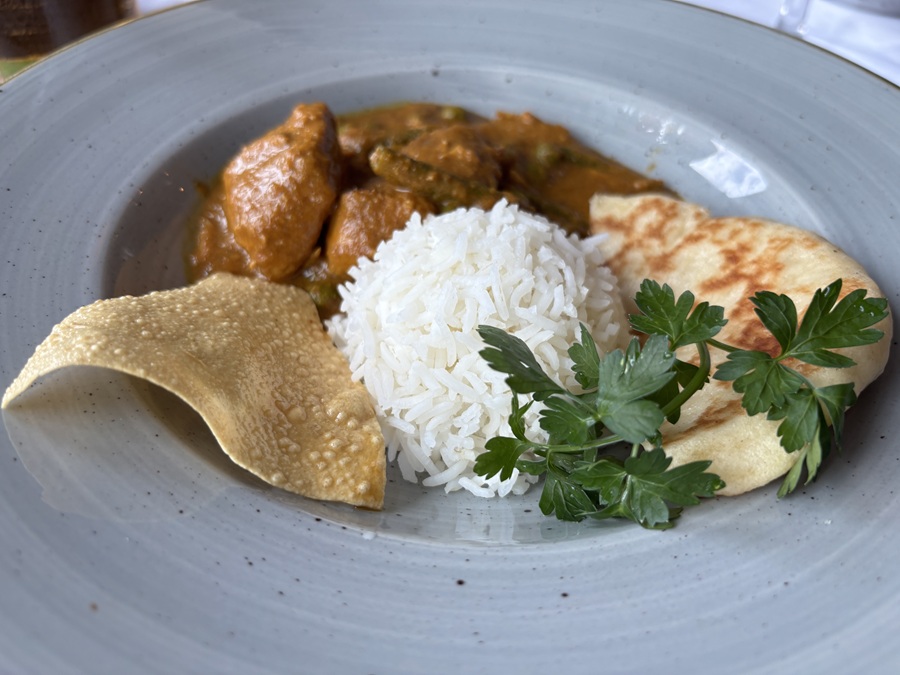 Delicious chicken tandoori for lunch on AmaSerena