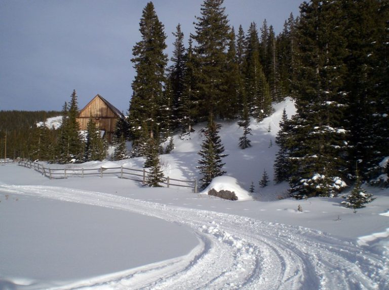 To a Colorado resort that’s no longer hard to reach