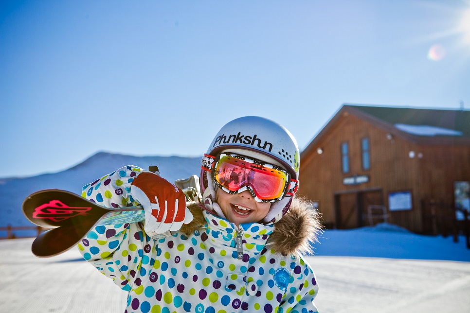 If you’re headed for the slopes this winter, look for kids’-free deals