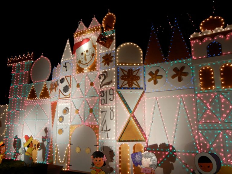 This season, take the kids and the grandkids to see the holiday lights