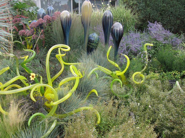 Dale Chihuly exhibit at the Botanical Garden