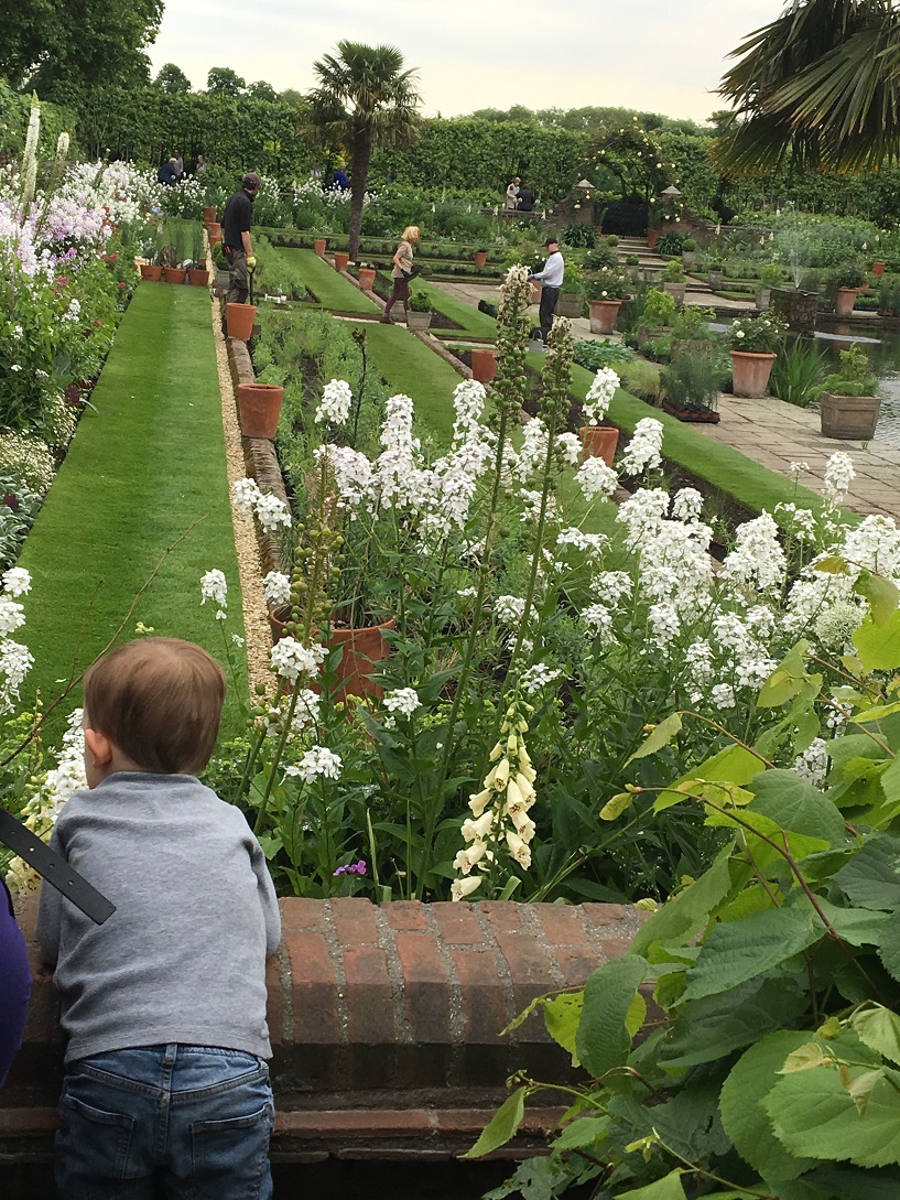 Dianas Garden at Kensington Palace