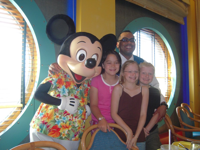 10 TIPS FOR FIRST TRIP TO DISNEY FROM A DISNEY EXPERT