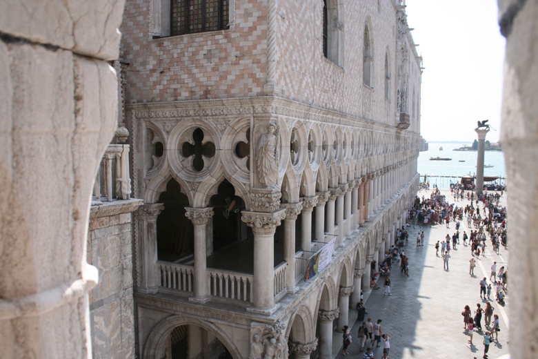 Scavenger hunt in the Doges Palace? Why not?