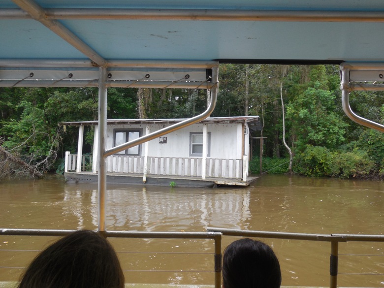 Pontoon house boat on the Pearl River Swamp Tour