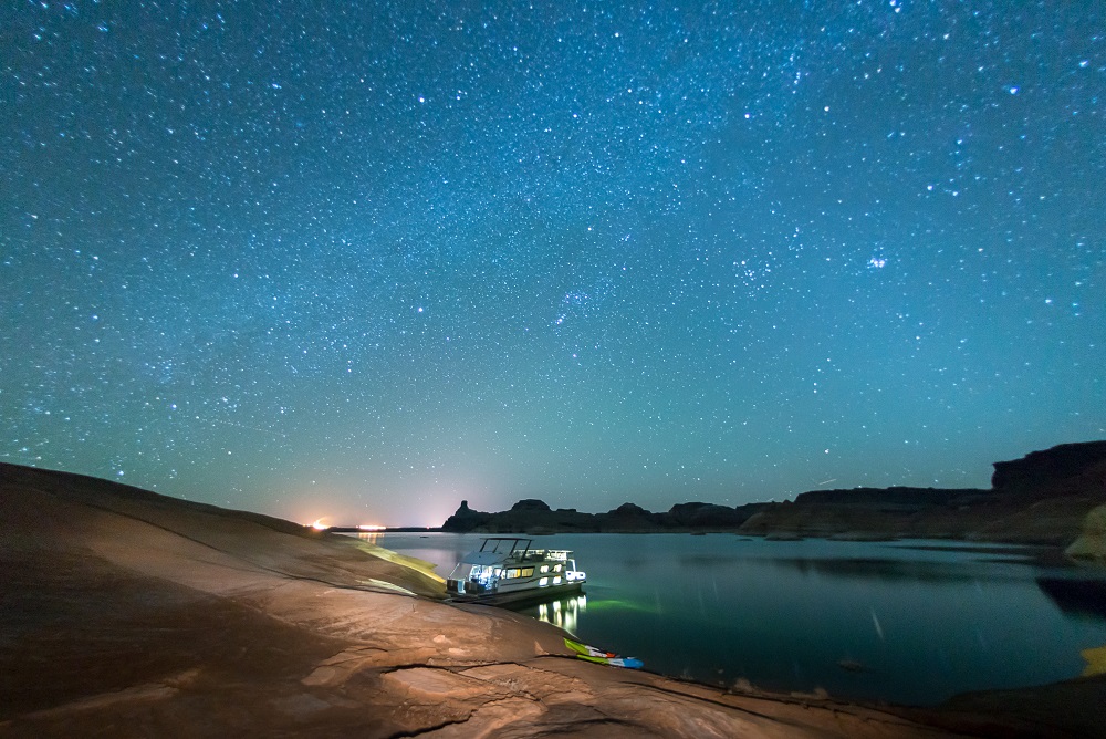 Houseboating on Lake Powell (Aramark/TNS)