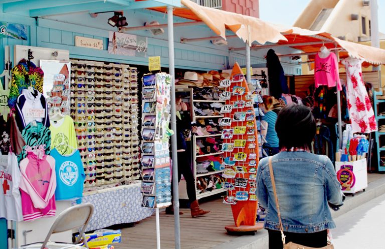 Souvenir shop atMission Beach in San Diego CA