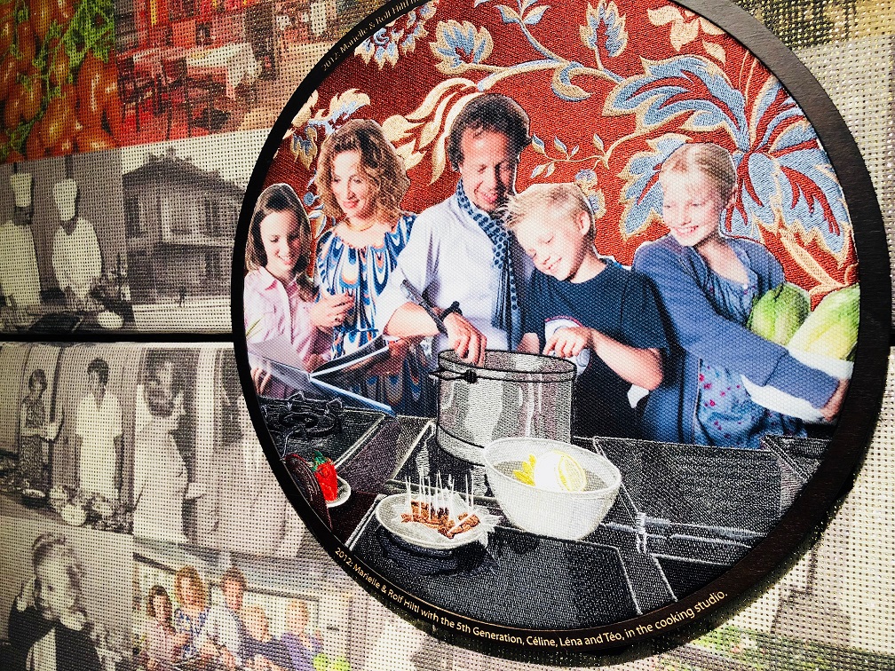 Mural of the Hiltl family cooking