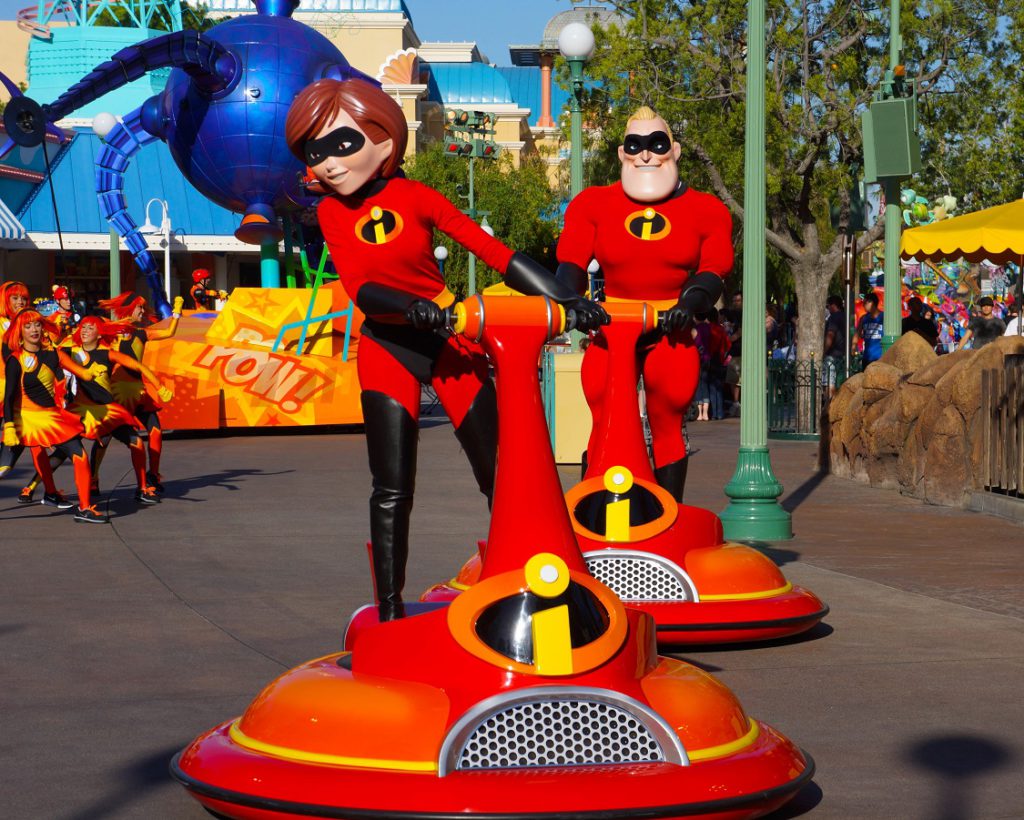 Pixar animated characters from The Incredibles are featured in Disneyland Parade