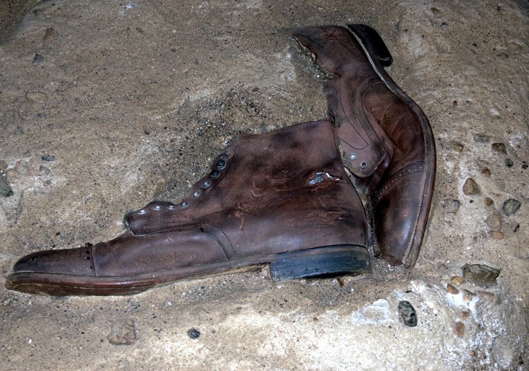 Real shoes from a Titanic passenger found at the bottom of the sea
