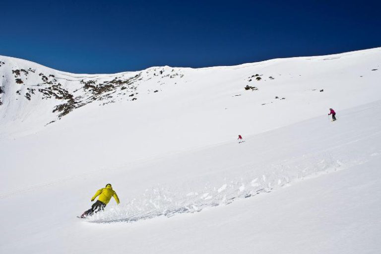 Families getting out of the comfort zone above the tree line