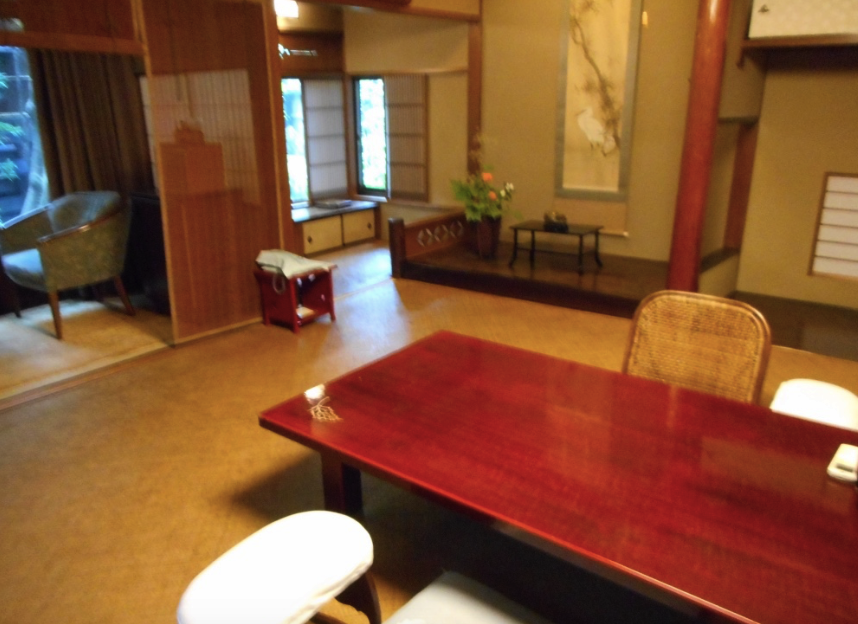 One of the larger rooms at the Hiiragiya
