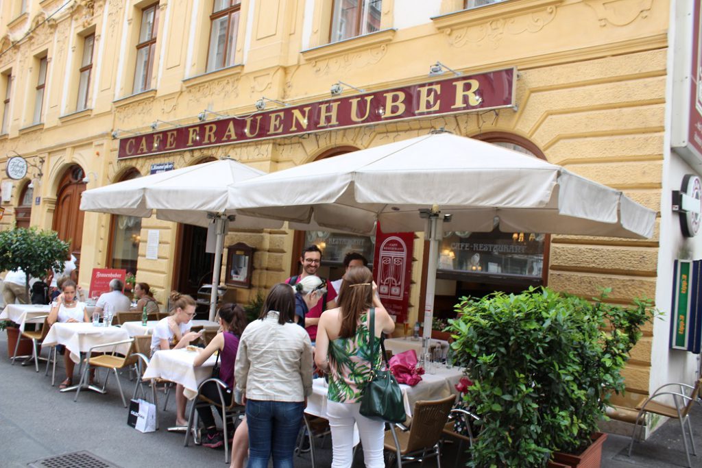 A sidewalk restaurant in central Vienna