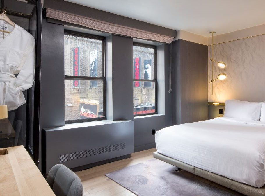 Two New York Hotels To Light Up Your Holidays