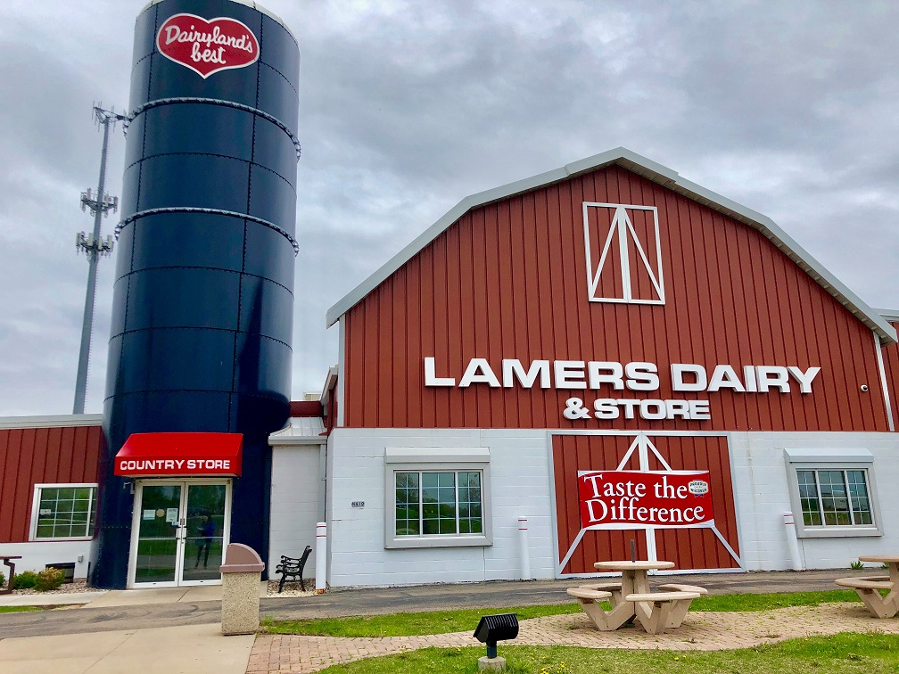 Lamers is one of few places left in the country that believes in good old fashioned service