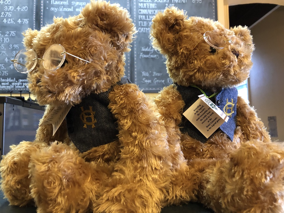 Teddy bears at Hotel Colorado