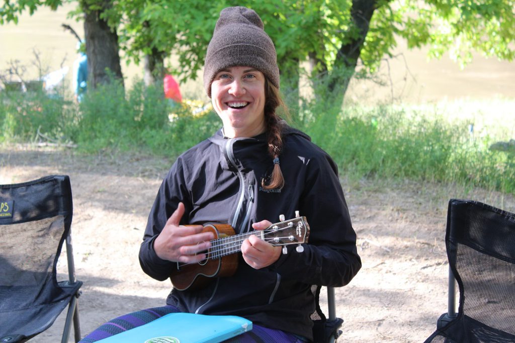 Ukelele Lady Lindsay Merseveau entertains us for breakfast on the last day of the raft trip