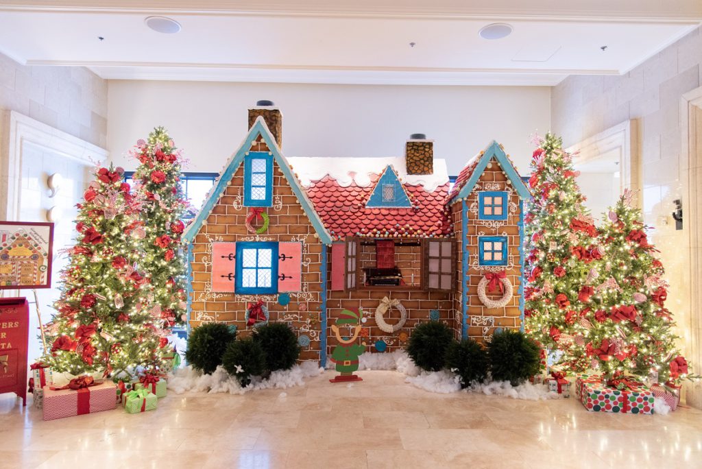 Best Gingerbread Displays." Grande Lakes Orlando