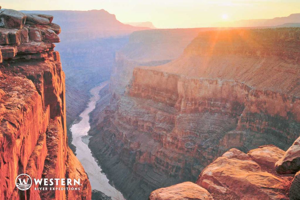 View of the Grand Canyon from the rim