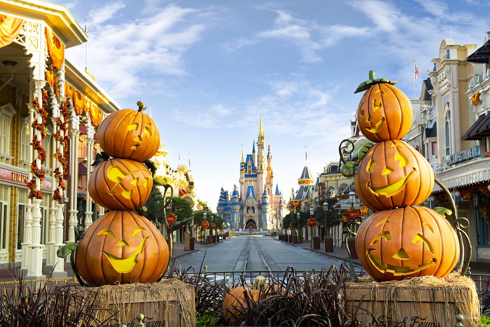 Festive autumn decor arrives in spooktacular fashion as the fall season descends on Magic Kingdom Park at Walt Disney World Resort on August 10, 2022 in Lake Buena Vista, Fla. (Courtney Kiefer, photographer)