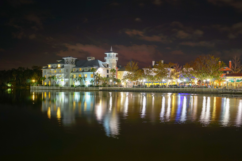 Kissimmee FL at night.