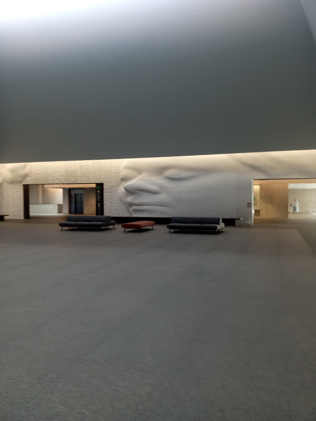 Frederik Meijer Gardens & Sculpture Park lobby