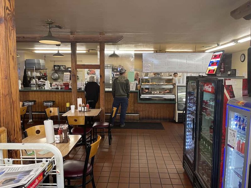 Pearl Country Store & Barbecue (Micanopy)