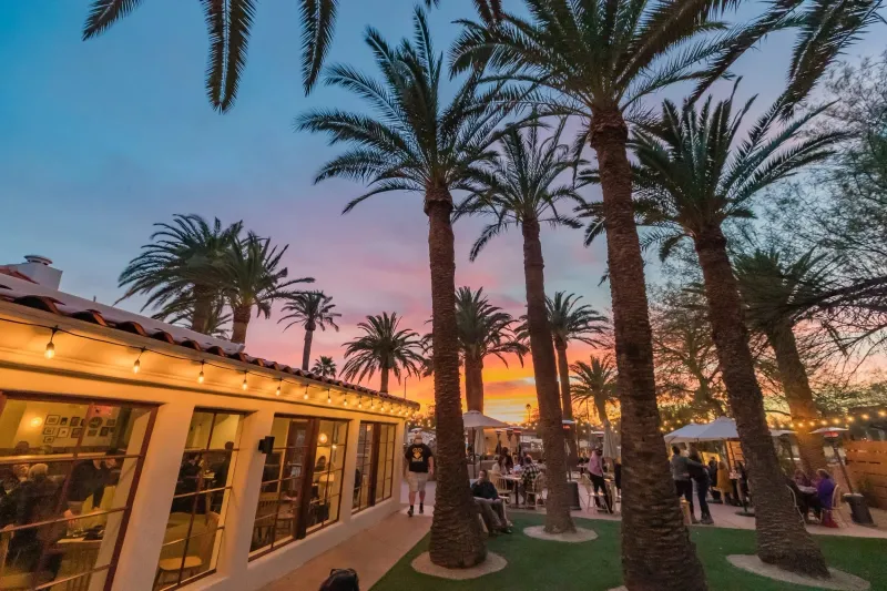 Locale Neighborhood Italian