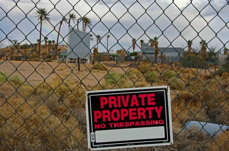 Access Status and Trespassing Warnings