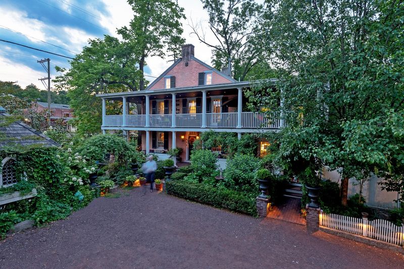 Hidden Stays That Feel Worlds Away