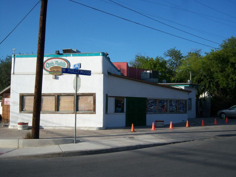 The Pick: Chris Madrid's, San Antonio's Crowd-Pulling Classic