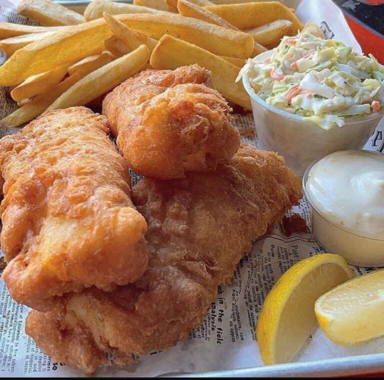 11 Iconic Friday Fish Fries In Illinois That Locals Can't Get Enough Of