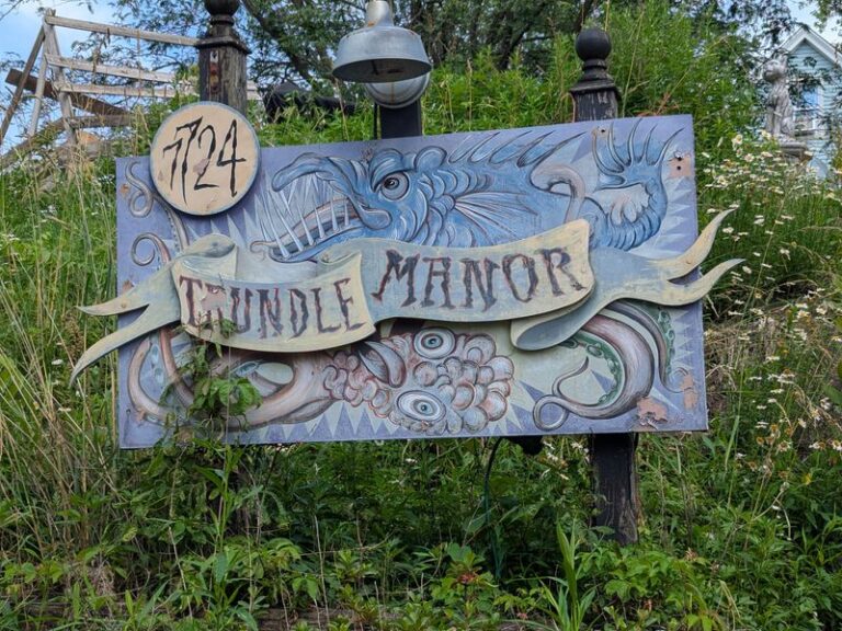 11 Pennsylvania Roadside Museums So Quirky You Won't Believe They're Real