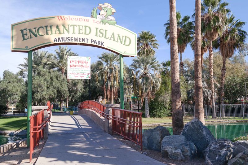 Enchanted Island Amusement Park (Phoenix)