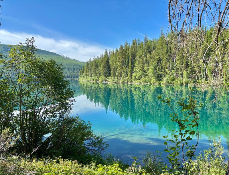 A No-Motor Zone That Keeps The Lake Wild And Still