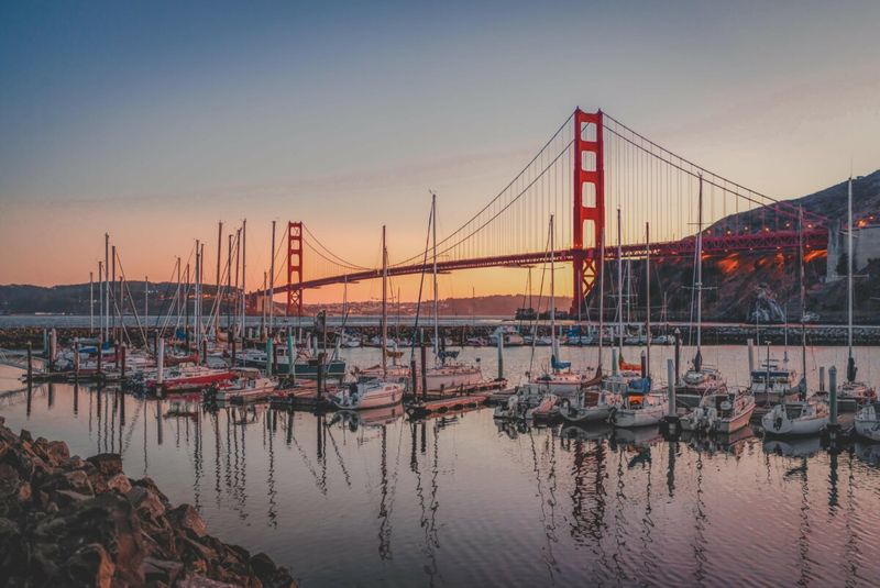 Waterfront Dining with a View of the Golden Gate Bridge