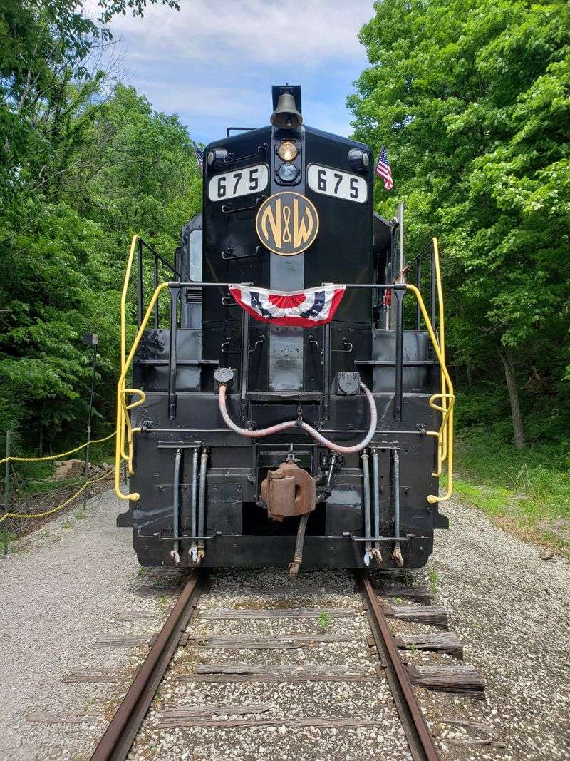 Bluegrass Scenic Railroad, Kentucky River Palisades Ride, Versailles