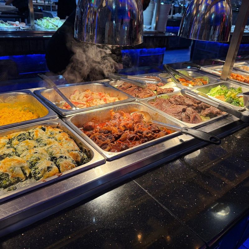 Umi Sushi & Seafood Buffet (Brandon)