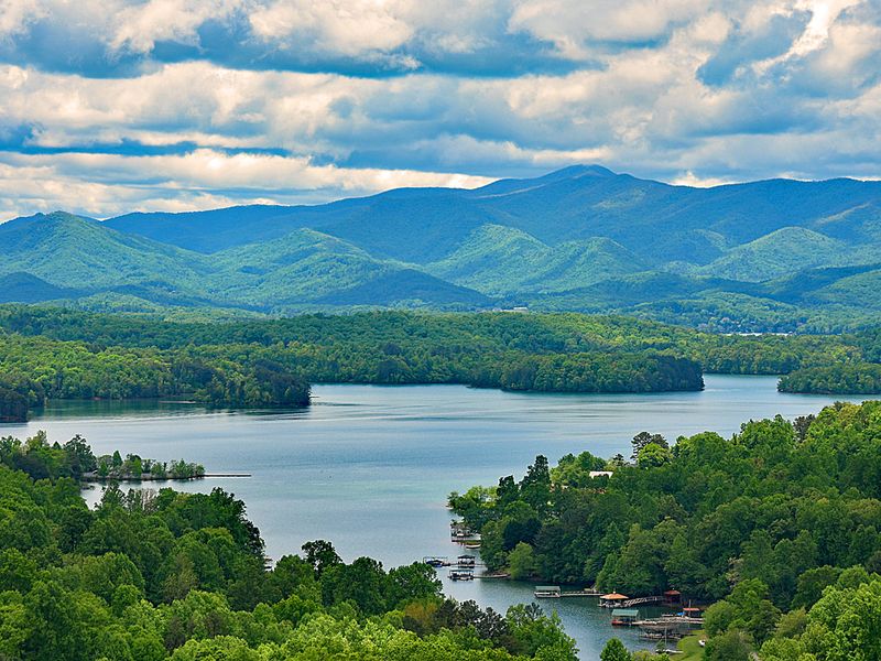 Chatuge Lake: A Peaceful Mountain Lake Without The Crowds