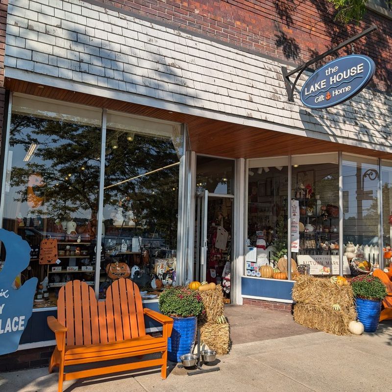 Unique Shops, Galleries And Hidden Gems