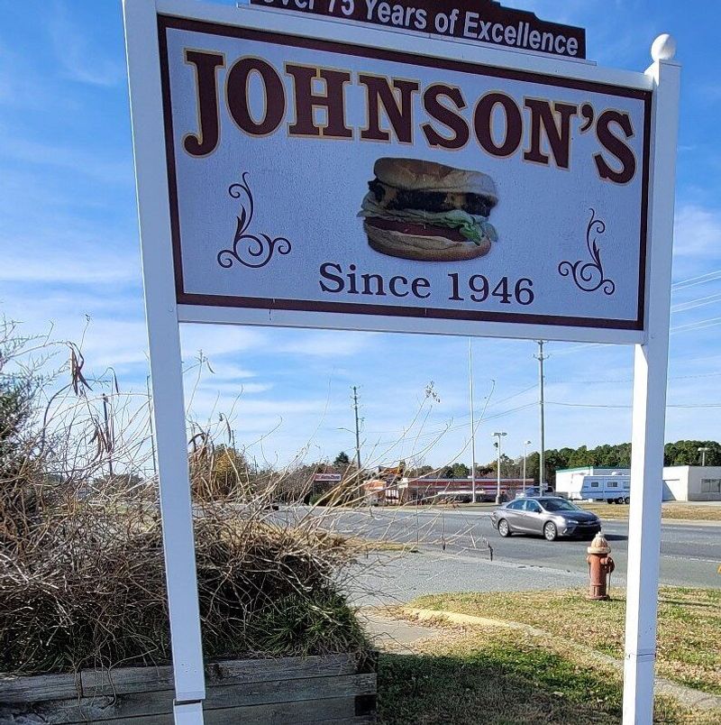 Johnson's Drive-In (Siler City)