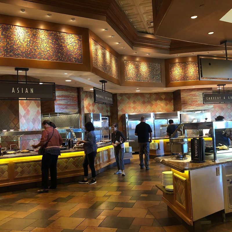 American, Italian & Asian Cuisine All Under One Roof