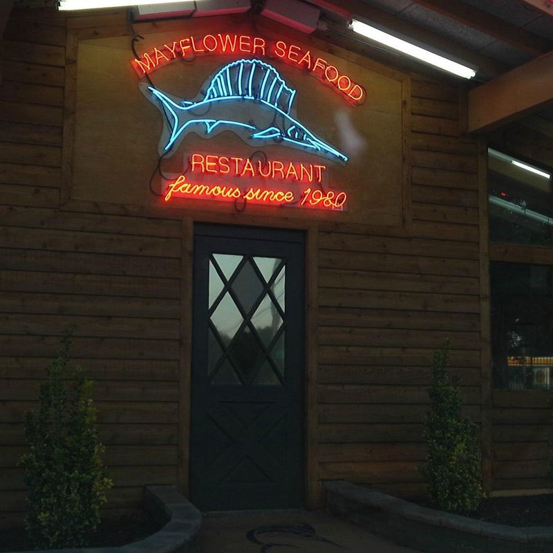 Mayflower Seafood Restaurant (Raleigh - Capital Blvd)