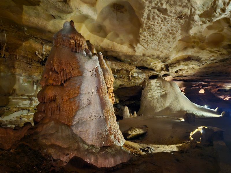 Inner Space Cavern (Georgetown)