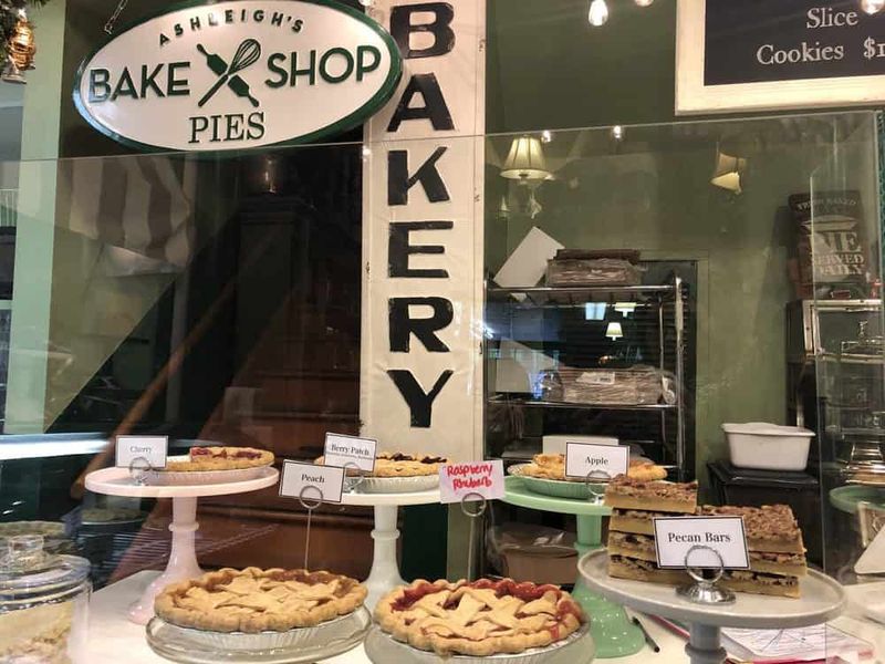 Ashleigh's Bake Shop (Kansas City)