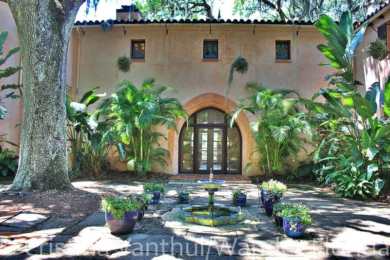 The Perfect Family Day Among the Flowers