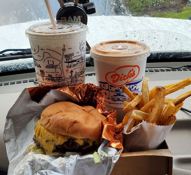 Dick's Deluxe Burger