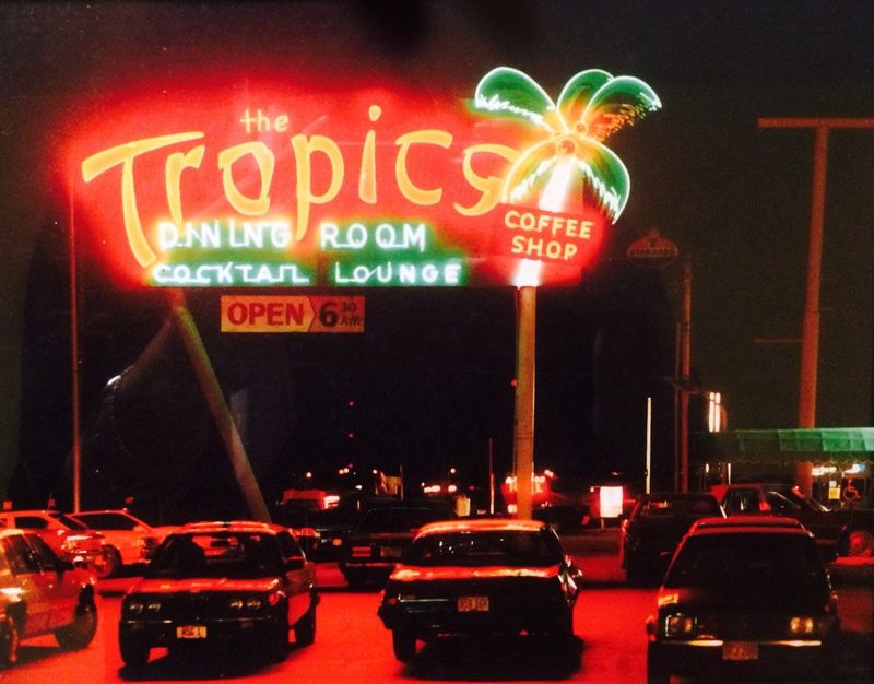 The Tropics Restaurant (Lincoln)