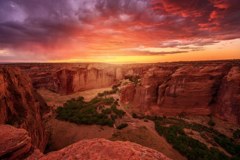 Experiencing Canyon de Chelly at Dawn and Dusk