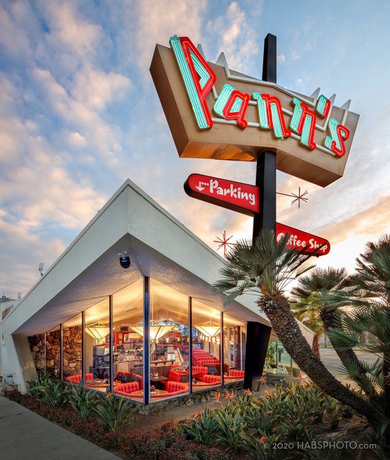 Pann's (Westchester, Los Angeles)